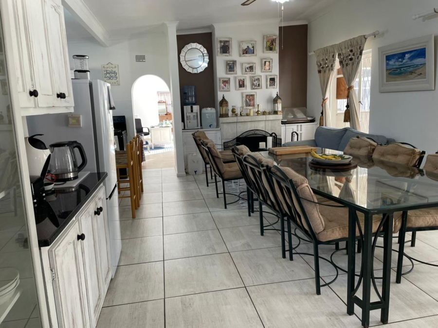 5 Bedroom Property for Sale in West Bank Eastern Cape